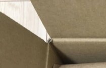 母から届いた段ボール1箱→開けてみると……　胸がぎゅっとなる光景に「涙出る」「亡くなった母を思い出します」