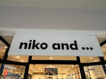 「やっと入荷されたので即購入」ニコアンドの“軽いリュック”が再入荷予約を受付中　「かわいいし使いやすいし最高です！」「子どもに横取りされました」