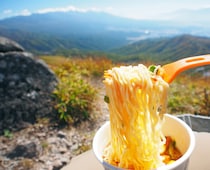 【関東在住者に聞いた】人にすすめたい「カップ麺ブランド」ランキング！　2位は「日清ラ王（日清食品）」、1位は？