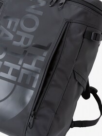 「リピ買い決定です」ノースフェイスの“定番リュック”が最高すぎる　「やっぱりこれしかない！」「しっかりしてて大容量」