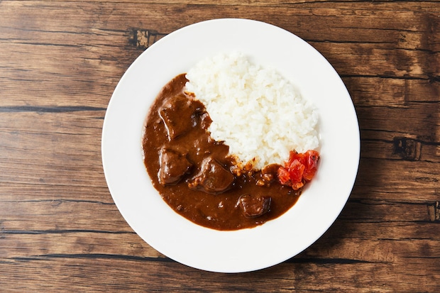 レトルトとは思えないうまさの「レトルトカレー」ランキング！　2位は「銀座カリー（明治）」、1位は？