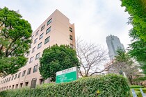 「築地や銀座が近い」　“学生から高評価”な首都圏の大学って？　ランキング上位に「更衣室や女子専用シャワー室など設備が充実」「優しい先生しかいない」の声