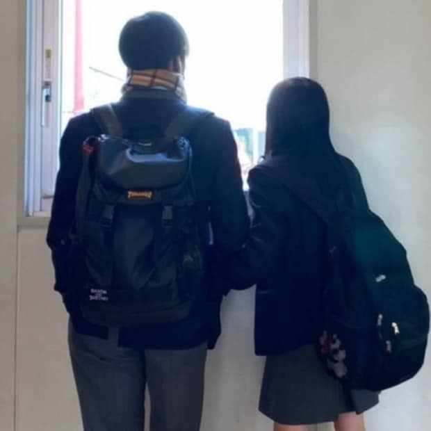 「こんなふうになりたい」高2カップルが6年後……　現在の姿に大反響「羨ましすぎる」「美男美女で映画の世界」