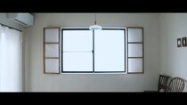 窓のサッシが部屋の雰囲気に合わない……　DIYしたレトロでおしゃれな窓に「めちゃくちゃ素敵」「お部屋にしっくり」