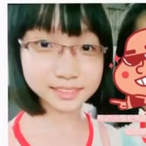無邪気に笑うメガネの少女→大人になると……　とんでもない成長結果に称賛「劇的に変わった」「すごくきれいだよ」【海外】