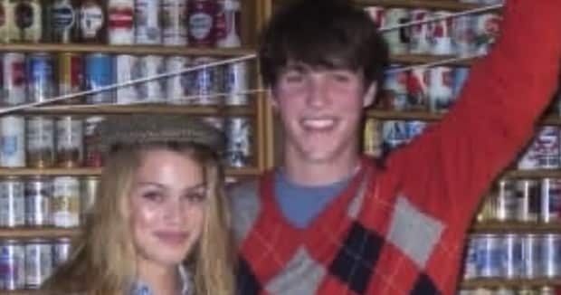 高校時代に出会ったという、「1歳差」の男女→16年後……　“現在の姿”が100万再生「すてきーーー」「成人男性なのに泣いちゃった」【海外】