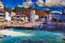 【60代以上が選ぶ】泊まってみたい「草津温泉の露天風呂がある宿」ランキングTOP29！　第1位は「亀の井ホテル草津湯畑」【2025年最新調査結果】