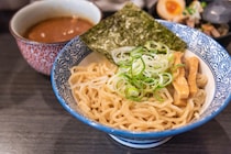 【画像：「大阪府のつけ麺の名店」10選を見る】
