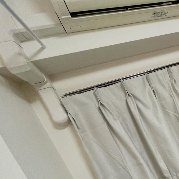 引っ越しに合わせてオーダーカーテンを購入→取り付けたら……　まさかの光景に「うそだろ」「ミスにも程がwww」