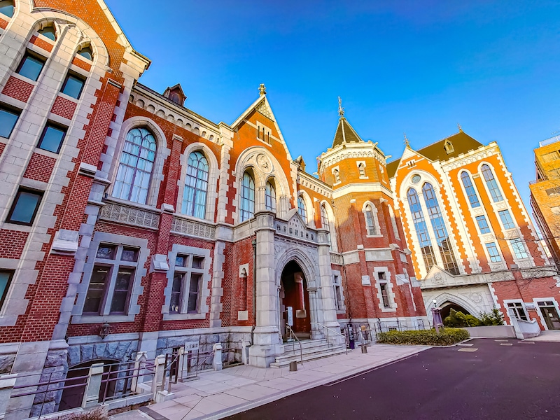 「慶應生が選ぶ就職人気企業」ランキング！　2位は「三菱商事」、1位は？【2月13日は慶應義塾大学（経済学部）の入試日】