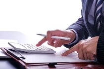 【女性に聞いた】「なりたい士業」ランキングTOP11！　第1位は「税理士」【2025年最新調査結果】