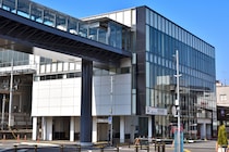 「楽しい大学生活です」　“学生から評価の高い東海地方の大学”って？　ランキング上位は「卒業してからも図書室の本を借りられる」「イベントごとに、学内でパーティー」