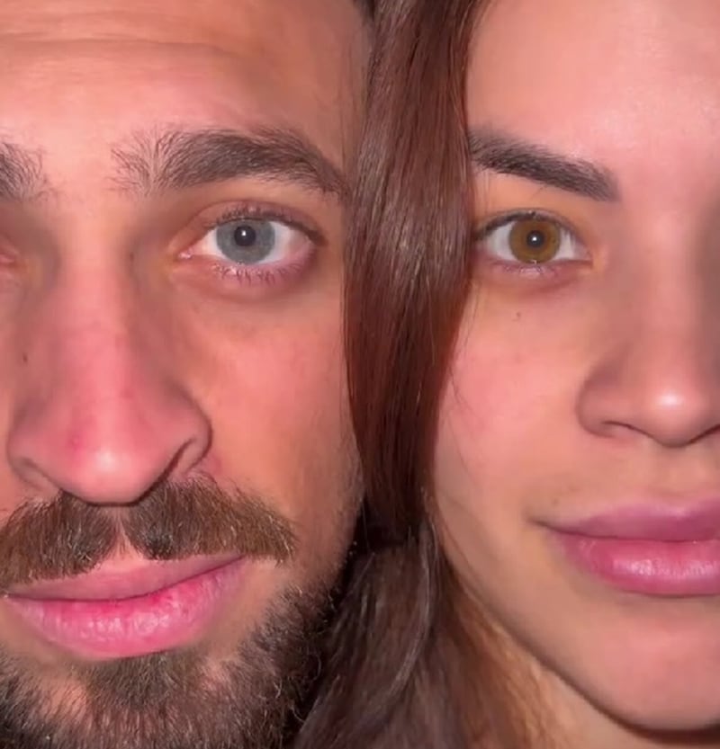 青い瞳のパパとブラウンの瞳のママ→3人の子どもたちの瞳は…… 「遺伝子ってすごい」「みんな美しすぎる」と3500万再生【海外】