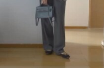 47歳女性のユニクロ購入品を使った“老け見えしない”着こなし術に称賛　「年齢を重ねても素敵」「お美しい」