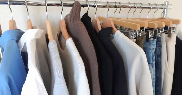 40代女性が“プチプラアイテム”を着回したら……　真似したくなる大人コーデに「オシャレ」「こんな40代に憧れます！」