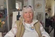 「若い頃はモテすぎて大変だった」という87歳祖母→孫が昔の姿を見てみると……　圧倒的すぎる当時の姿が180万再生「美しさに言葉を失った」【海外】