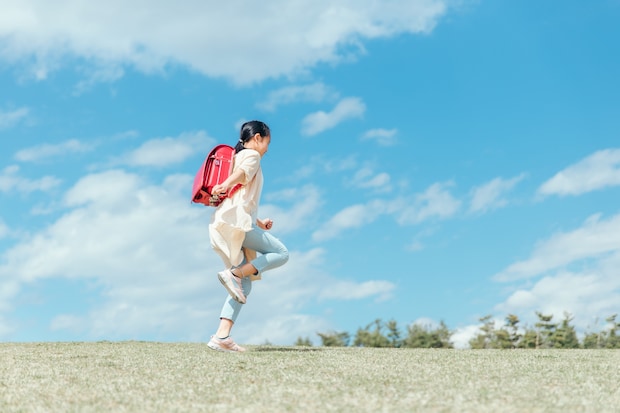 小学生女子が「将来就きたい職業」ランキング！　2位は「先生」、1位は？