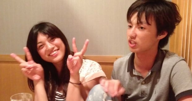 「未来なにも決まってない」男性と、隣でピースする女性→15年後……「人生、想定外」　現在の姿に「どうした？」「なんか泣ける」