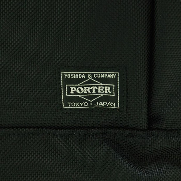 「さすが吉田カバン」一生モノの傑作。ポーターの“自立する2WAYリュック”が優秀すぎる　「大きさ、使い勝手レベルが高い」「型崩れしない」