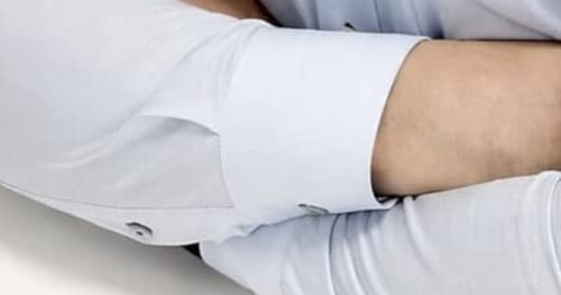 後輩3人「Yシャツが可哀想」→出社してきた男性を見ると……　“納得すぎる姿”に「かっけえ!!」「ラピュタの親方みたい」