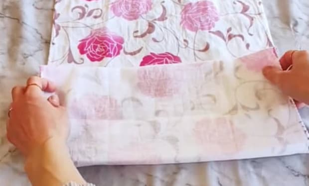 手ぬぐいに「こんな使い方があるとは」　パタパタ折るだけ、毎日役立つアイデアに「画期的」「す、すごい」