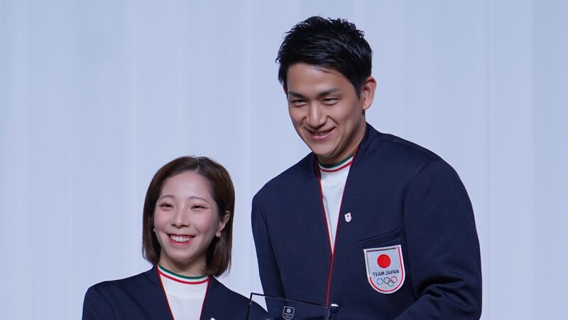 “りくりゅう”ら、五輪日本選手団が解団式　特別賞授与に中井亜美も思わず笑顔