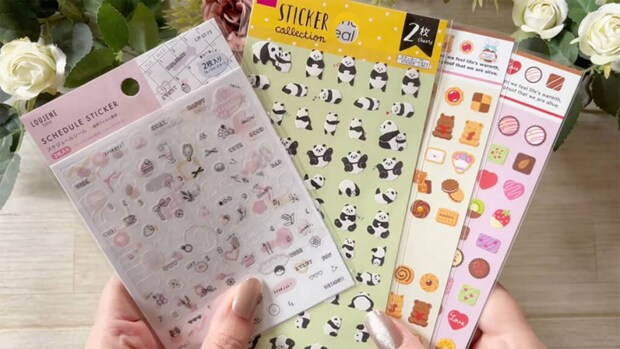 普通のシール→レジンなしで市販品レベルの“ぷっくりシール”に！　驚きの完成品が話題「簡単に作れちゃう」