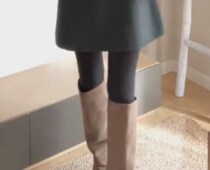 50歳ママ、ユニクロ購入品の着こなし術が260万再生　「50代には絶対見えません」「センス抜群」「全てがお上品」【ユニクロ記事まとめ】