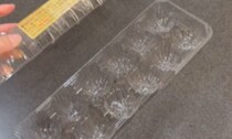 捨てるはずの卵パック、洗ってふたを外すと……　目からウロコの光景に「えーー天才すぎる」「寿司屋もビックリ」と185万再生