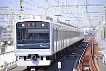 【50代以上の都民に聞いた】新宿勤務なら住みたい「小田急小田原線の駅（新宿・南新宿以外）」ランキング！　2位は「経堂」と「代々木上原」、1位は？