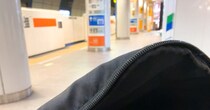 すました顔の女性会社員→かばんの中を見てみると……　心強い“相棒”の姿に「いいなこういうの」「安心しますよね」