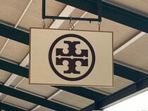 「一目惚れで買いました」トリーバーチの“トートバッグ”が人気　「上品で長く愛用できそう」「大きさがちょうどいい」「長財布も無理なく入る」「仕切りが便利」