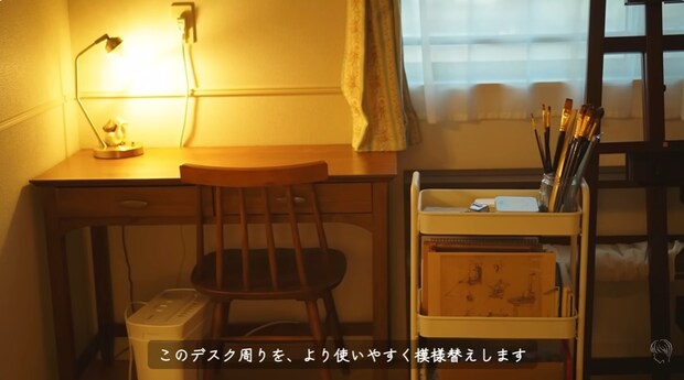 デスク周りを“小さな秘密基地”に模様替えすると…… “好き”に囲まれた空間に「素敵なお部屋で憧れます」「ときめきました」