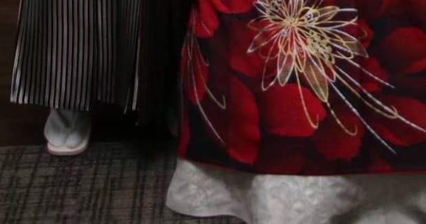 17歳のとき、父と祖母が買ってくれた振袖→結婚式で着たら……　まさかの花嫁姿に「真似したい！」「着物とドレスのいいとこ取り」