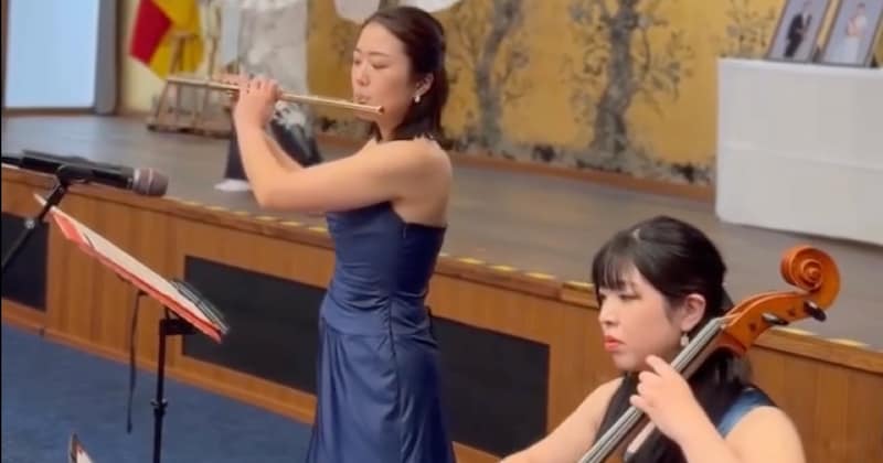 “天皇陛下の誕生日会”に行ったら……「すご～い」　ドイツ開催の“豪華な料理”が135万再生「びっくり」「初めて知りました！」