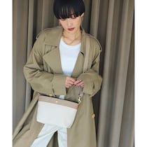 「最高に使えるバッグ」「毎日愛用中」TOPKAPI（トプカピ）の“小さめショルダーバッグ”に絶賛の声 「シンプルで可愛いしサイズもよし」「どんなスタイルにも合わせやすい」