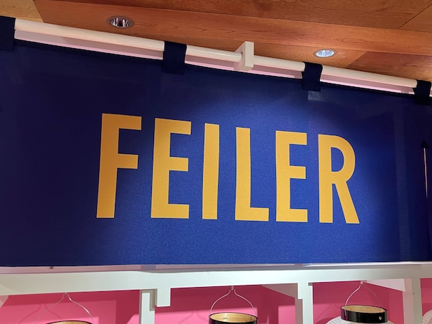 「色味も柄もかわいくてかわいくて…」FEILER(フェイラー)の“笑顔が素敵なハンカチ”が大好評! 「見るたびにときめきます」「持っていてテンションが上がる」