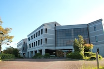 「後悔しない最高な学校」　学生の評価が高い“大阪府の国立大学”に集まった声「フレンドリーな先生が多い印象です」「長いエスカレーターが特徴」