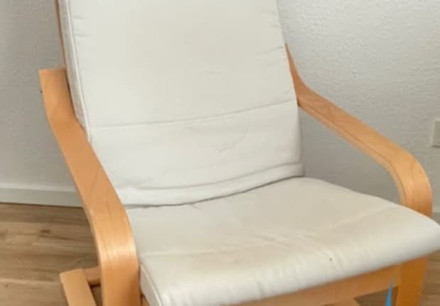 年季の入ったIKEAのイス→大量のハギレを使って……　“激変リメイク”に「嘘でしょ！？」「私もやってみたい！」【海外】