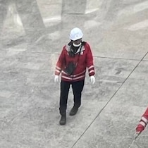 【画像】窓から見えたのは……