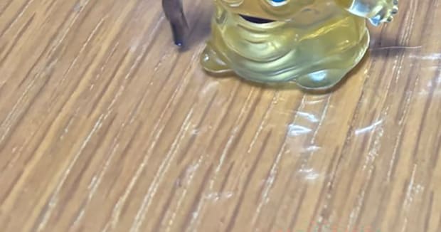 家族3人で“2000円分”カプセルトイを回したら……「息できないくらい笑ったw」　衝撃の結果に「めっちゃイオナズンしたくなる」【ドラクエ】