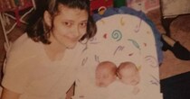 双子の赤ちゃんとママの3ショット、26年後……　驚きの“現在の姿”に「最高にクール」「なんという祝福」【海外】