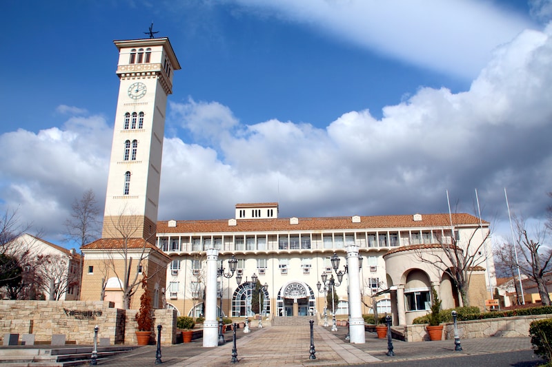 「みんなで学べる大学」　“学園都市の大学”は就職力が高評価で注目！　「工夫や努力をされている先生方が多い」「ハーブ園や中庭もあり、落ち着いた雰囲気」