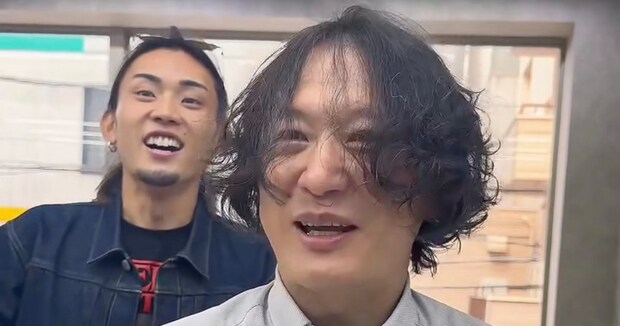 「髪形なんてどうでもいい」と1000円カットだった男性→思い切ってイメチェンしたら……　驚きの変化に「清潔感すごい」「谷原章介さんみたい！」