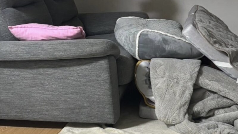 3歳息子を実母に預けた夜→23時に届いた写真は……　ママ爆笑の“まさかの光景”が140万表示「これは傑作」「ばあばの精神力よ」