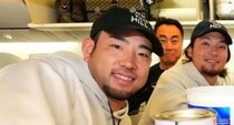 「人柄を感じる」菊池雄星、飛行機で“チームメイトに配った本“話題「やっと店頭で見つけた」「これは目に優しい！」