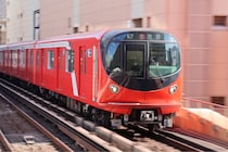 「朝の通勤ラッシュ時でも座れる」　永住したい「東京メトロ丸ノ内線沿いの街」1位に絶賛の声！　「住環境がかなり良い」「美味しいラーメン屋がたくさん」