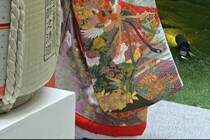 結婚式で夫が選んでくれた“色打掛”を着たら……　目を奪われる姿に「なんか泣けた」「めちゃめちゃ綺麗」