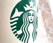 「一目惚れで買いました」　スタバの“ステンレスボトル”が大人気　「一足早くお花見気分になっています」「職場でも可愛いね、素敵だねと好評」
