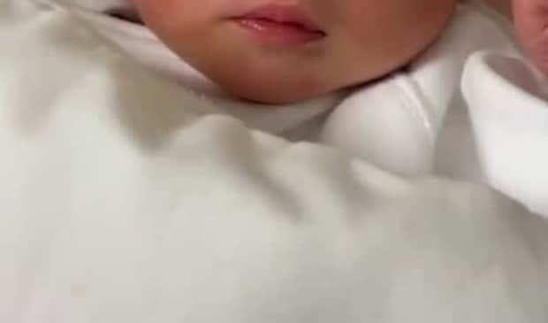 ママ「生まれて2日目の息子です」→信じられない姿に「こんなに顔がはっきりしてる赤ちゃんいるの！？」と衝撃走る